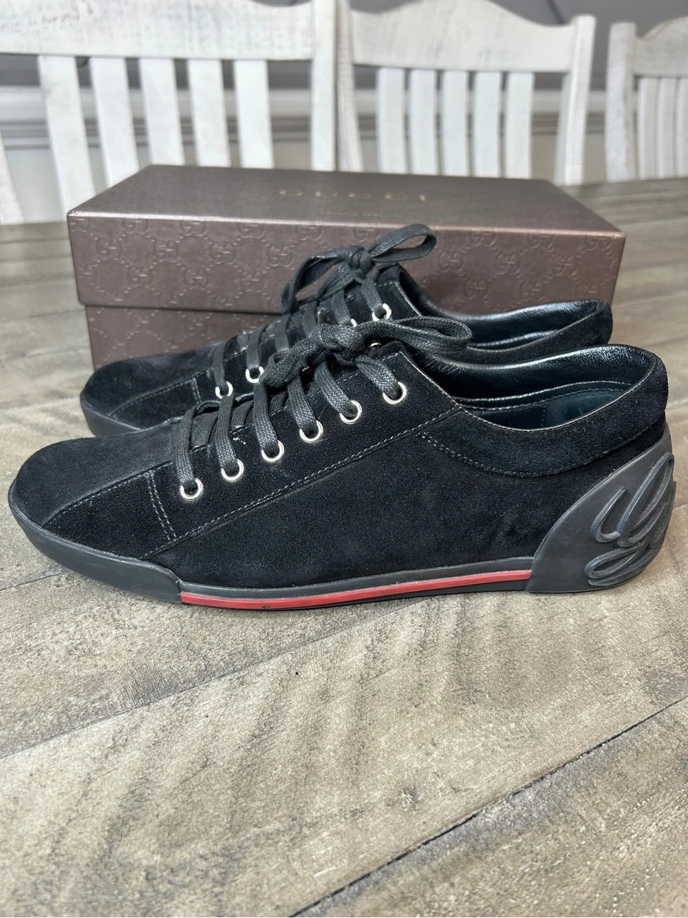 Gucci Script Logo Black Suede Low Top Sneakers Shoes Mens Size 7.5 38.5 G w/Box